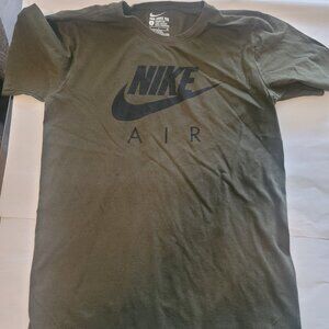 Men's Nike Air Graphic Olive Green T-Shirt Size Small Tee